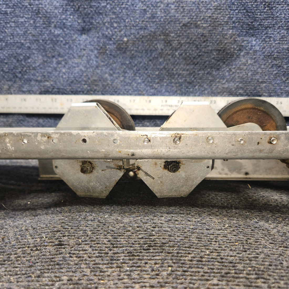 Used aircraft parts for sale, 0511287 Cessna 172E Landing Gear Bulkhead – STA 65.33