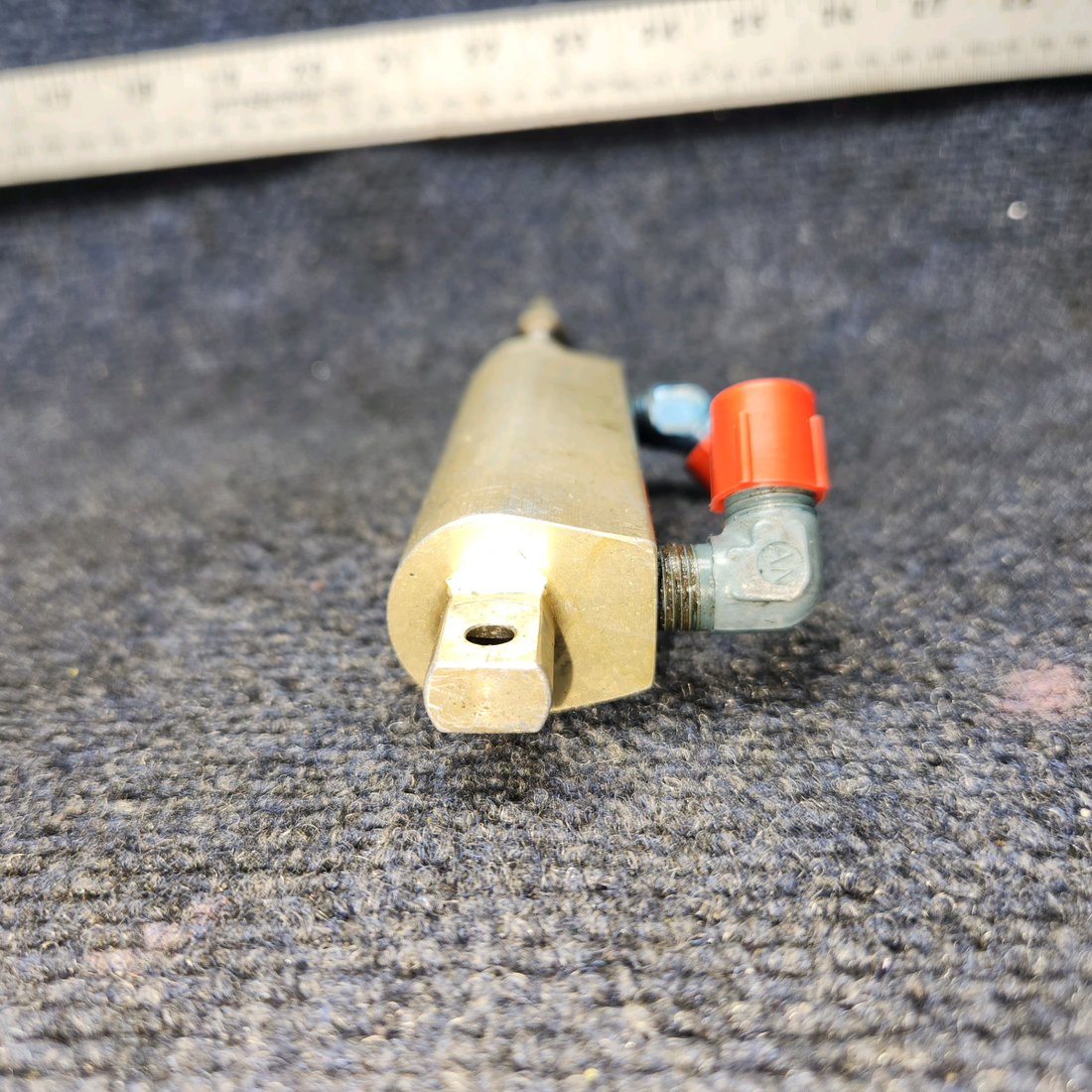 Used aircraft parts for sale, 96-380034-11 Beechcraft A24R Master Brake Cylinder