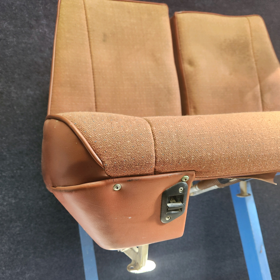 Used aircraft parts for sale, 0514170-3 CESSNA C172RG SPLIT BACK BENCH SEAT ASSEMBLY SEE PHOTOS FOR DETAILS