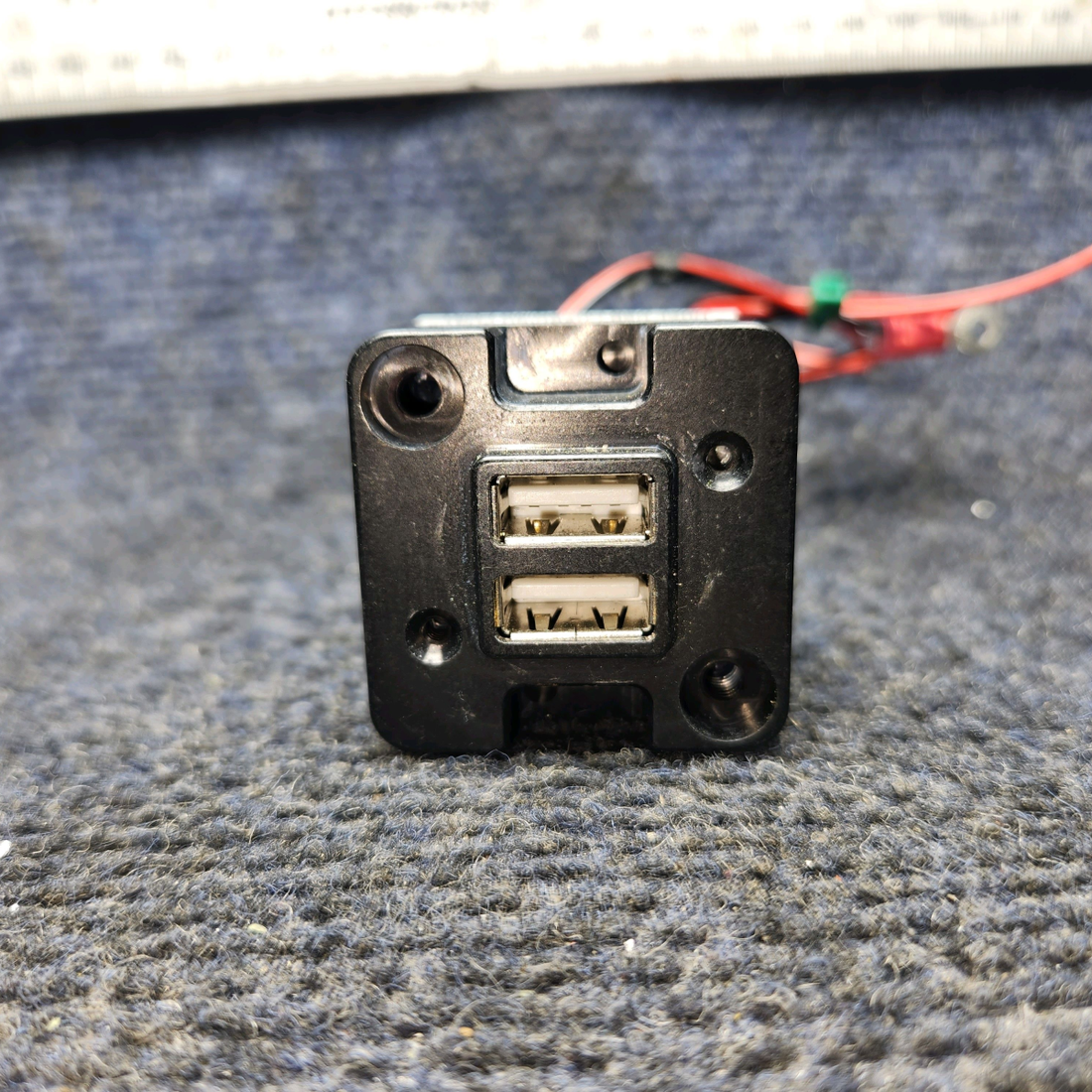 Used aircraft parts for sale, 6430102-3 Mid-Continent TA102 PIPER PA-24-250 Dual USB Charging Port w Mod (10-32V, 2.1A)