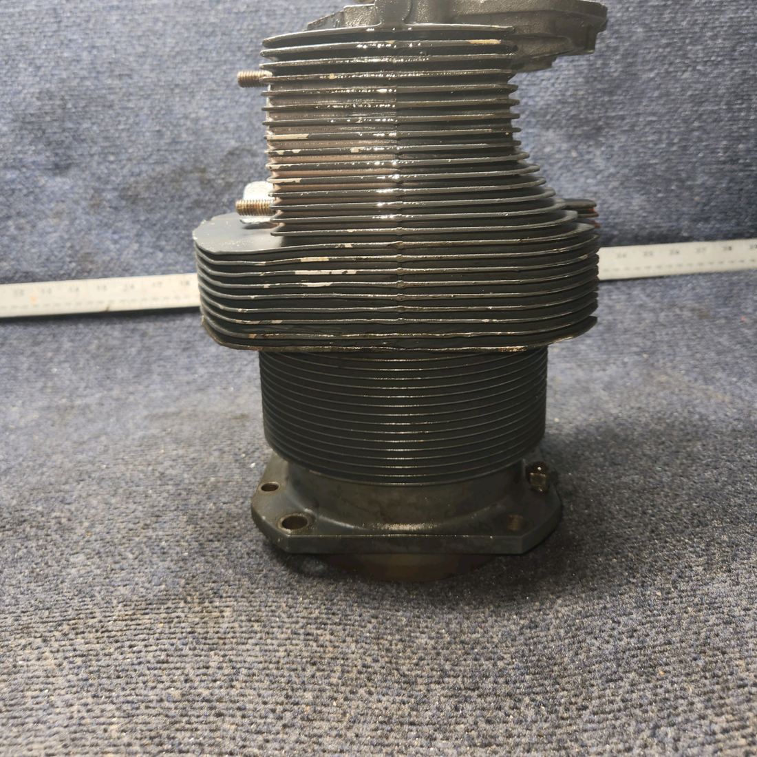 Used aircraft parts for sale, LW-12416 Lycoming O-320-D2A Piper PA28-140 CLY Wide Deck Chrome with High Compression Piston