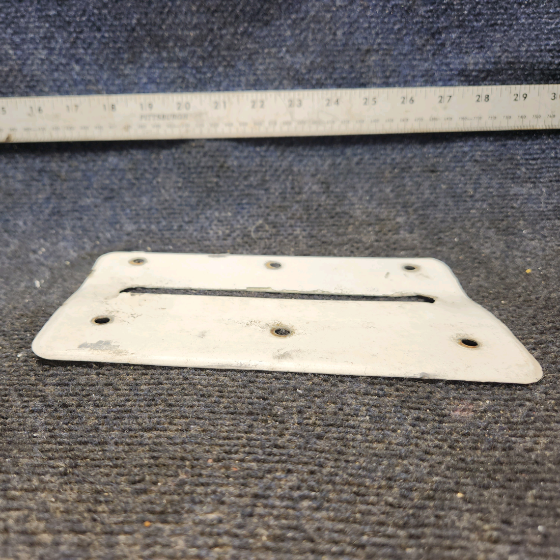 Used aircraft parts for sale, 0511071-2 Cessna 172 Landing Gear Plate