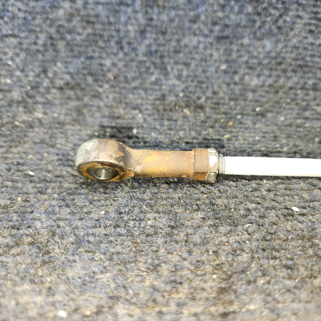Used aircraft parts for sale, 0523537 cessna 150G Flap Push-Pull Rod Assembly