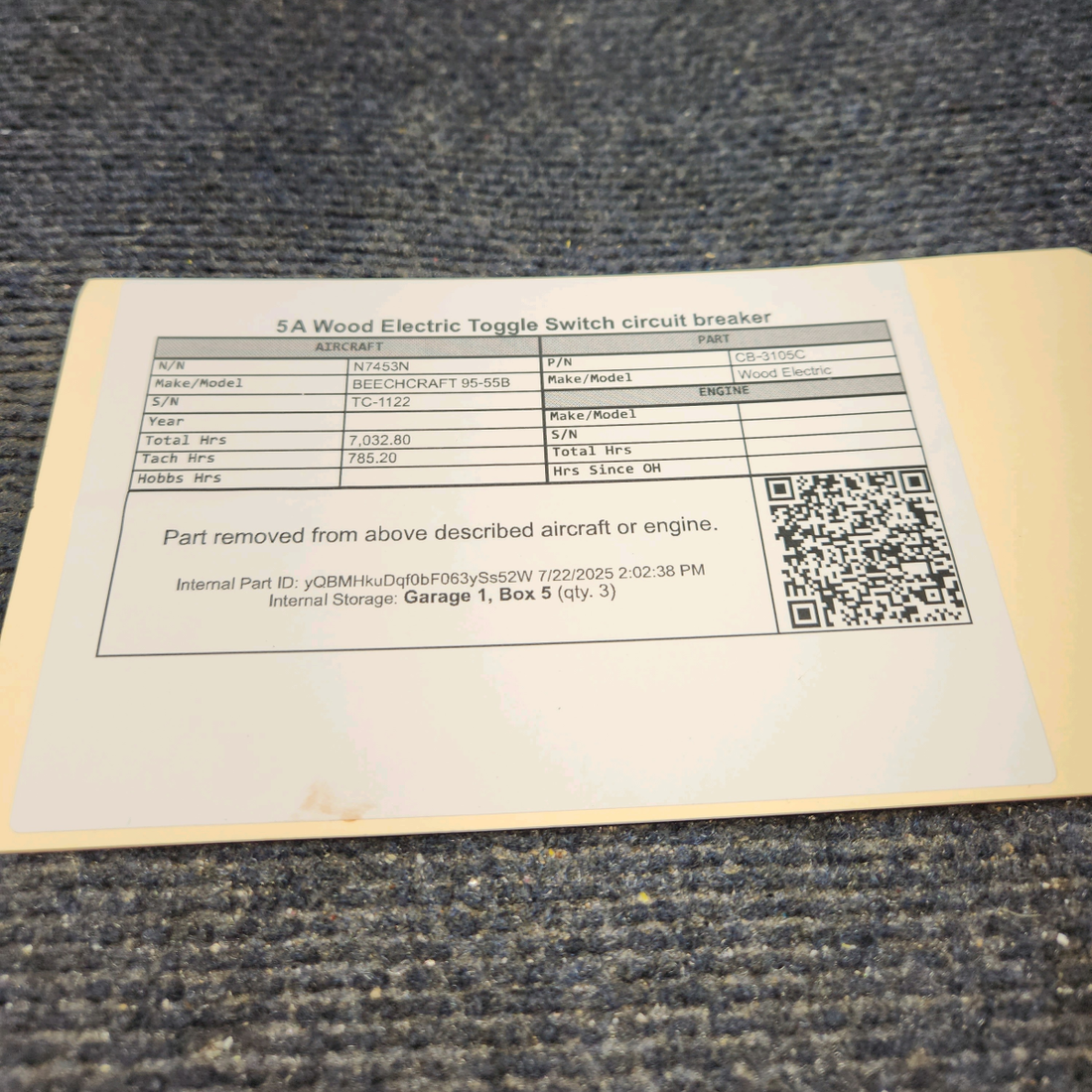 Used aircraft parts for sale, CB‑3105C Wood Electric BEECHCRAFT 95-55B Toggle Switch Circuit Breaker