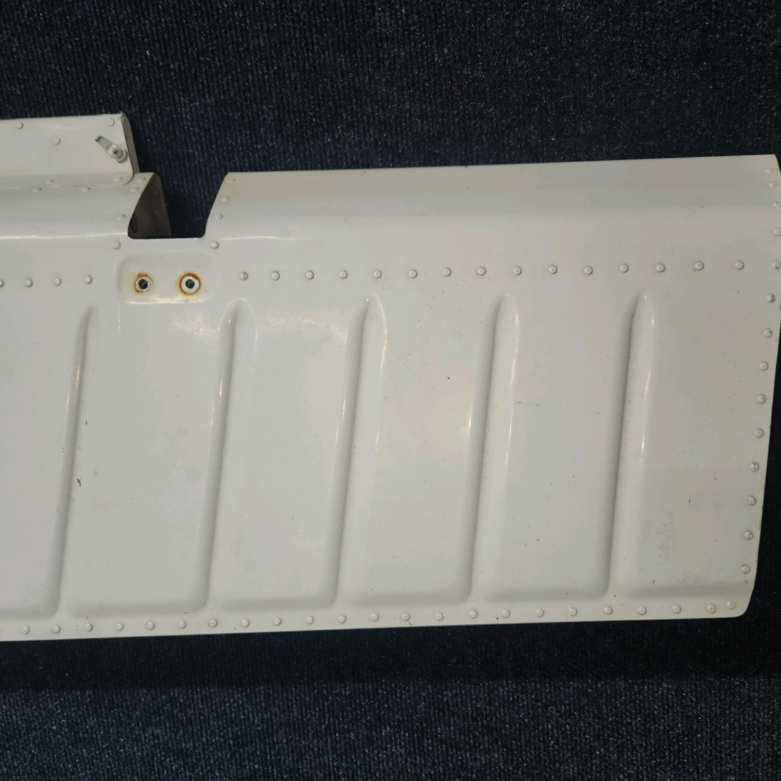 Used aircraft parts for sale, 33-130000-44 BEECHCRAFT 95-55B Aileron Assembly RH