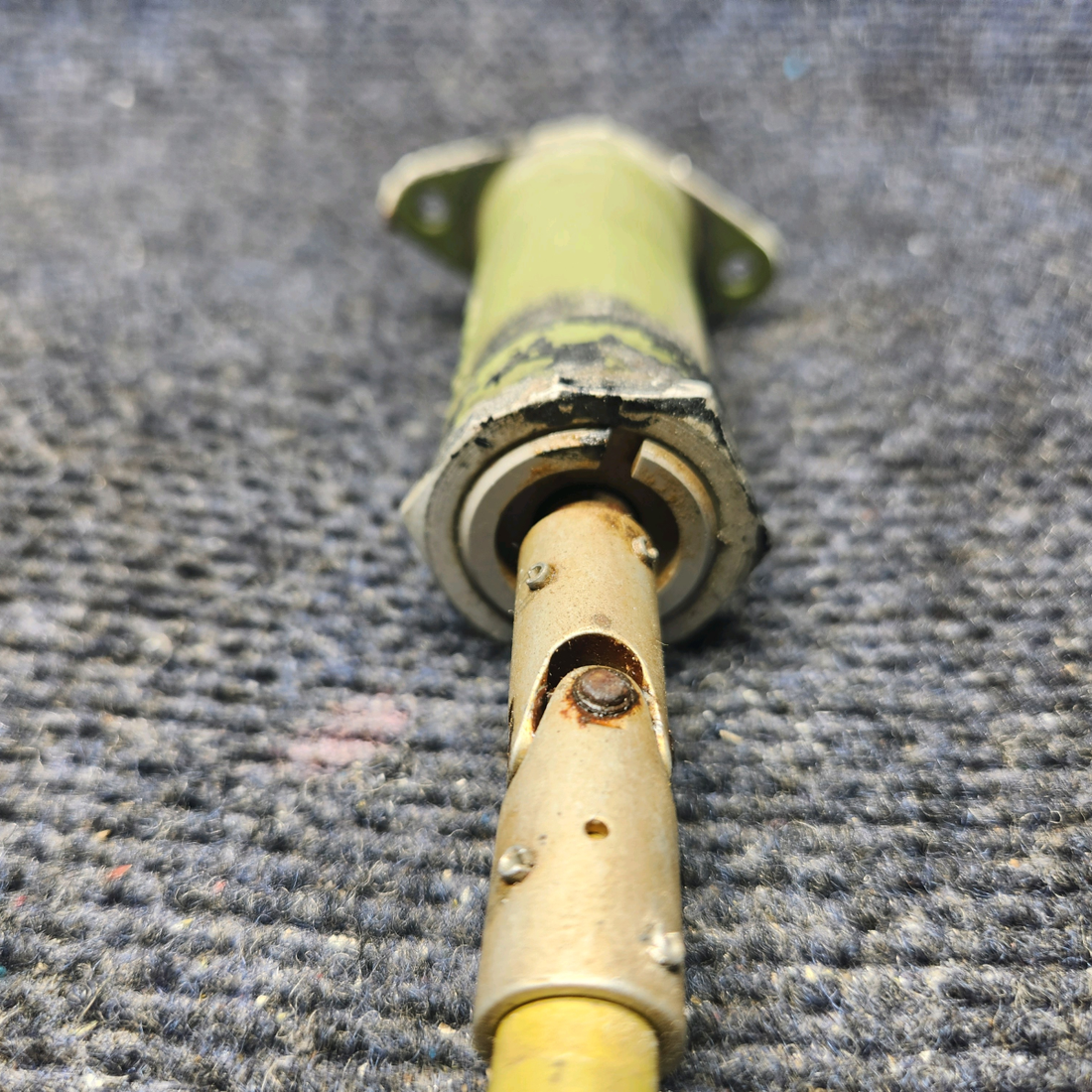 Used aircraft parts for sale, 45-526565-13 BEECHCRAFT 95-55B Elevator Trim Tab Actuator Assembly - RH