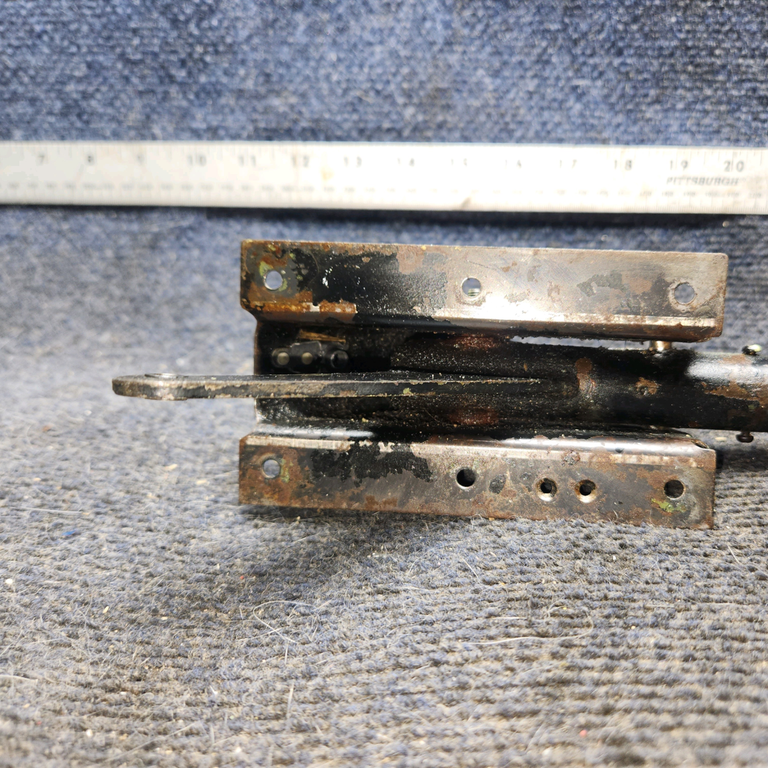 Used aircraft parts for sale, 62706-006, 63782-004 piper PA-28-181 Flap Control Lever Assembly