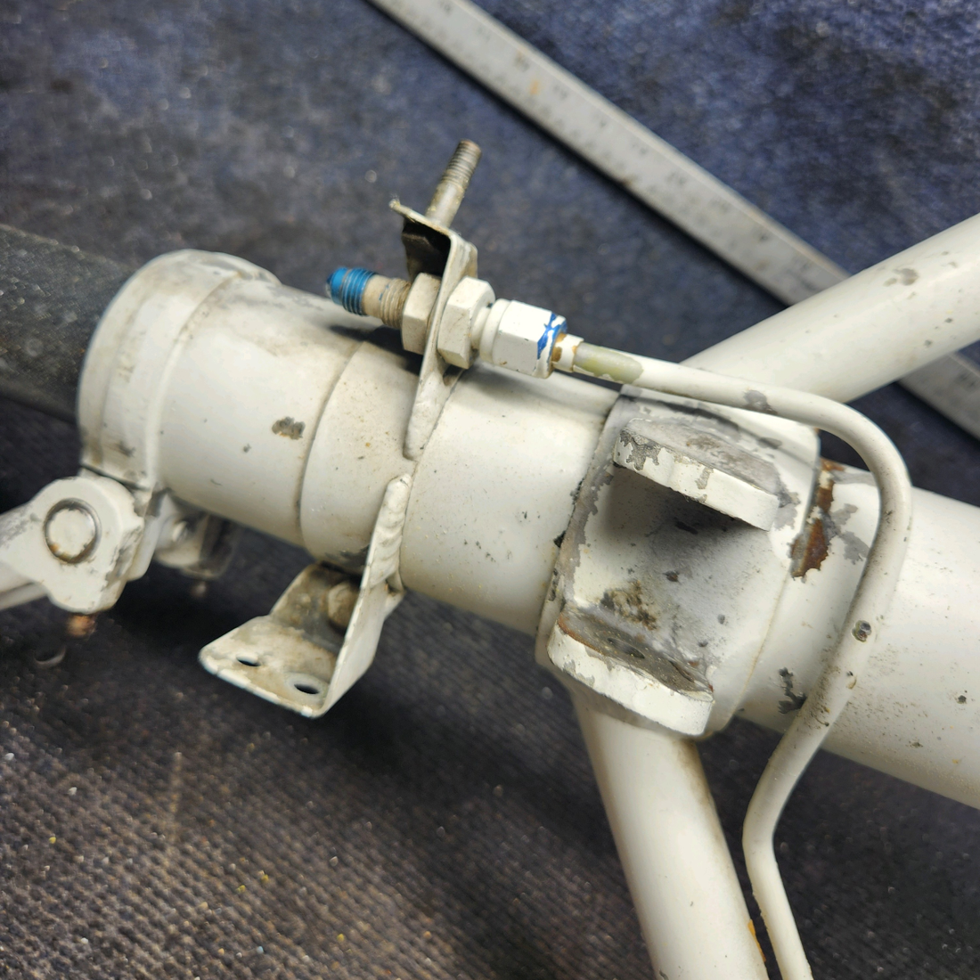 Used aircraft parts for sale, 33-810000-1 Beechcraft 35-33 Main Landing Gear - LH