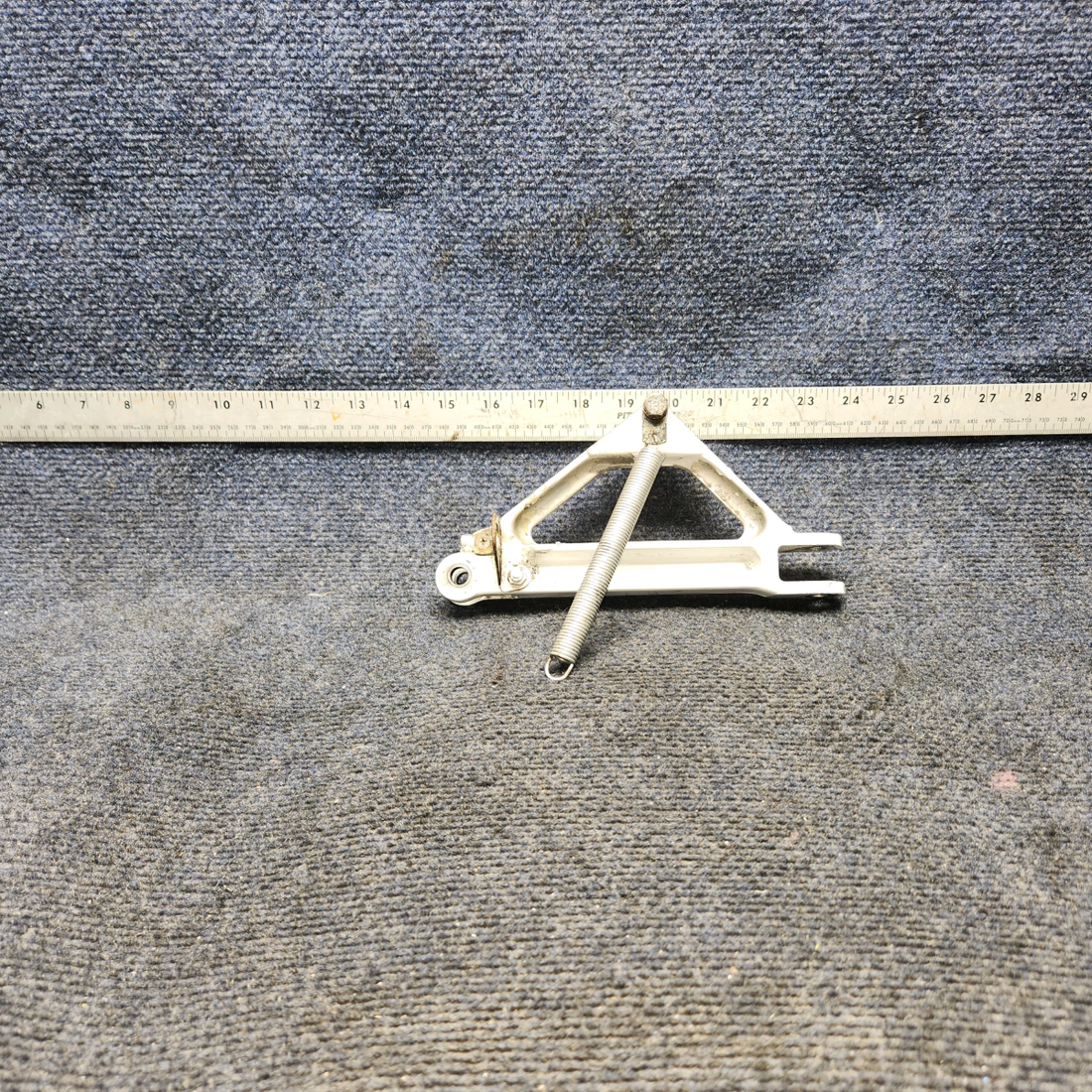 Used aircraft parts for sale, 20767-000 PIPER PA-24-250 Main Gear Link Assembly
