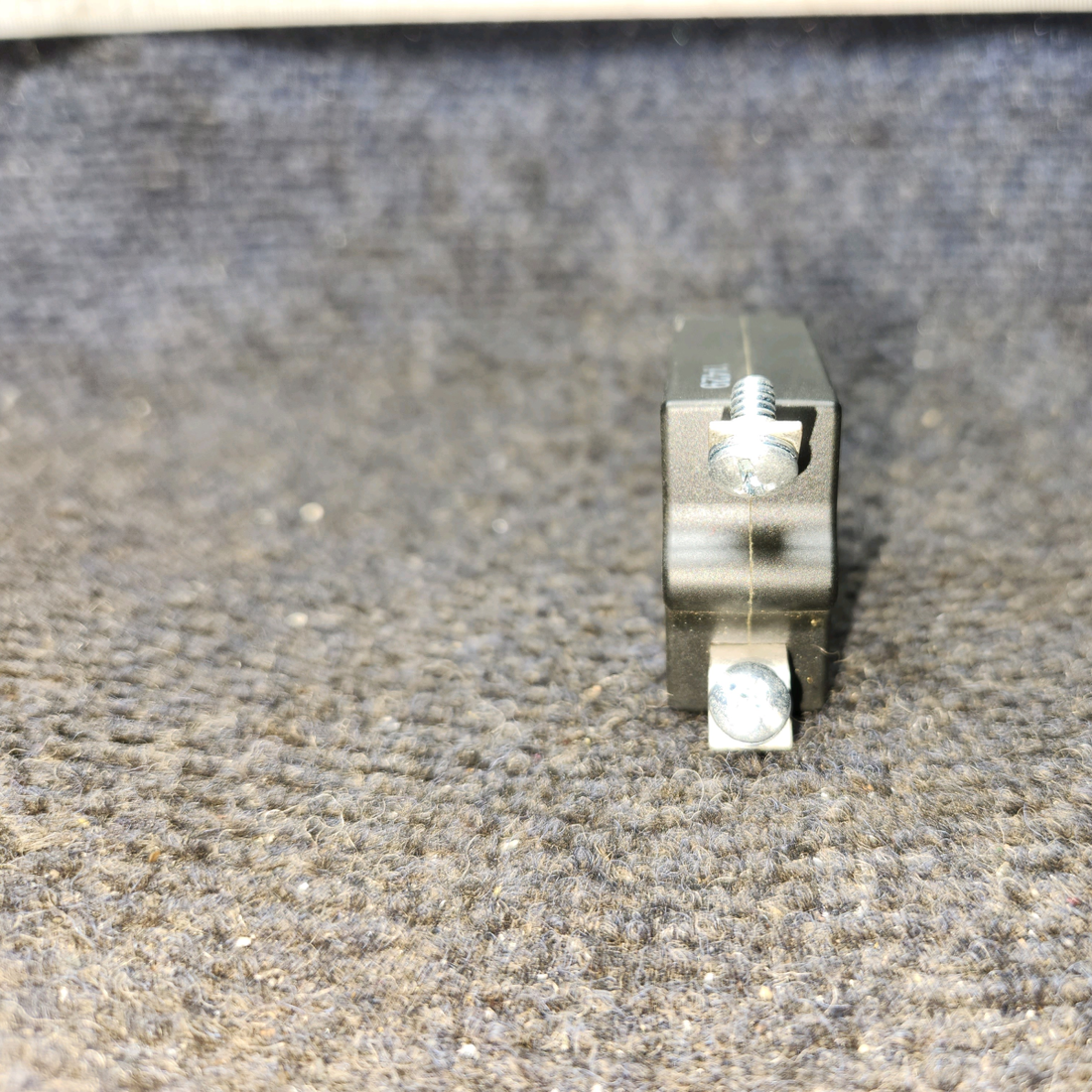 Used aircraft parts for sale, W31X2M1G10 Tyco Electronics W31 Series PIPER PA-24-250 Circuit Breaker – 10 Amps, Price per Each