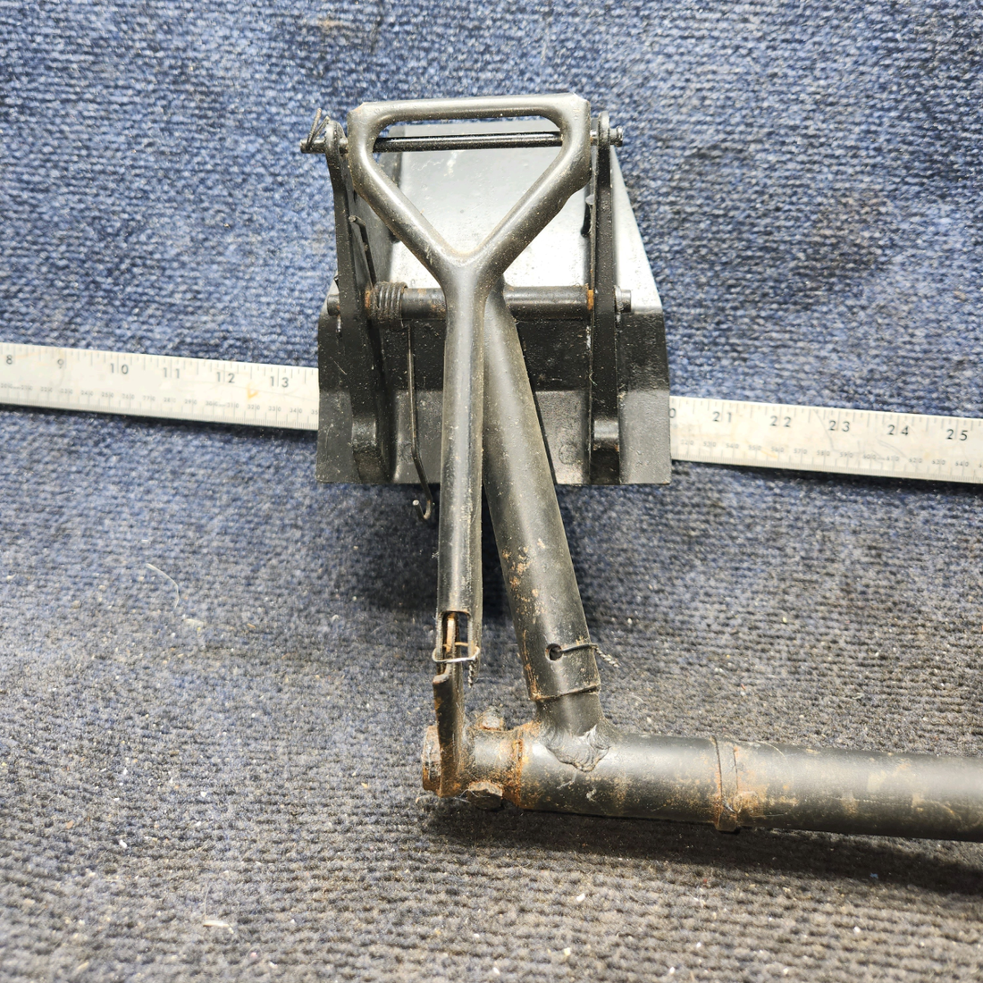 Used aircraft parts for sale, 0760678-1, 0760678-2, Cessna C182P ARM Assy Rudder Bar RH W/ Pedal