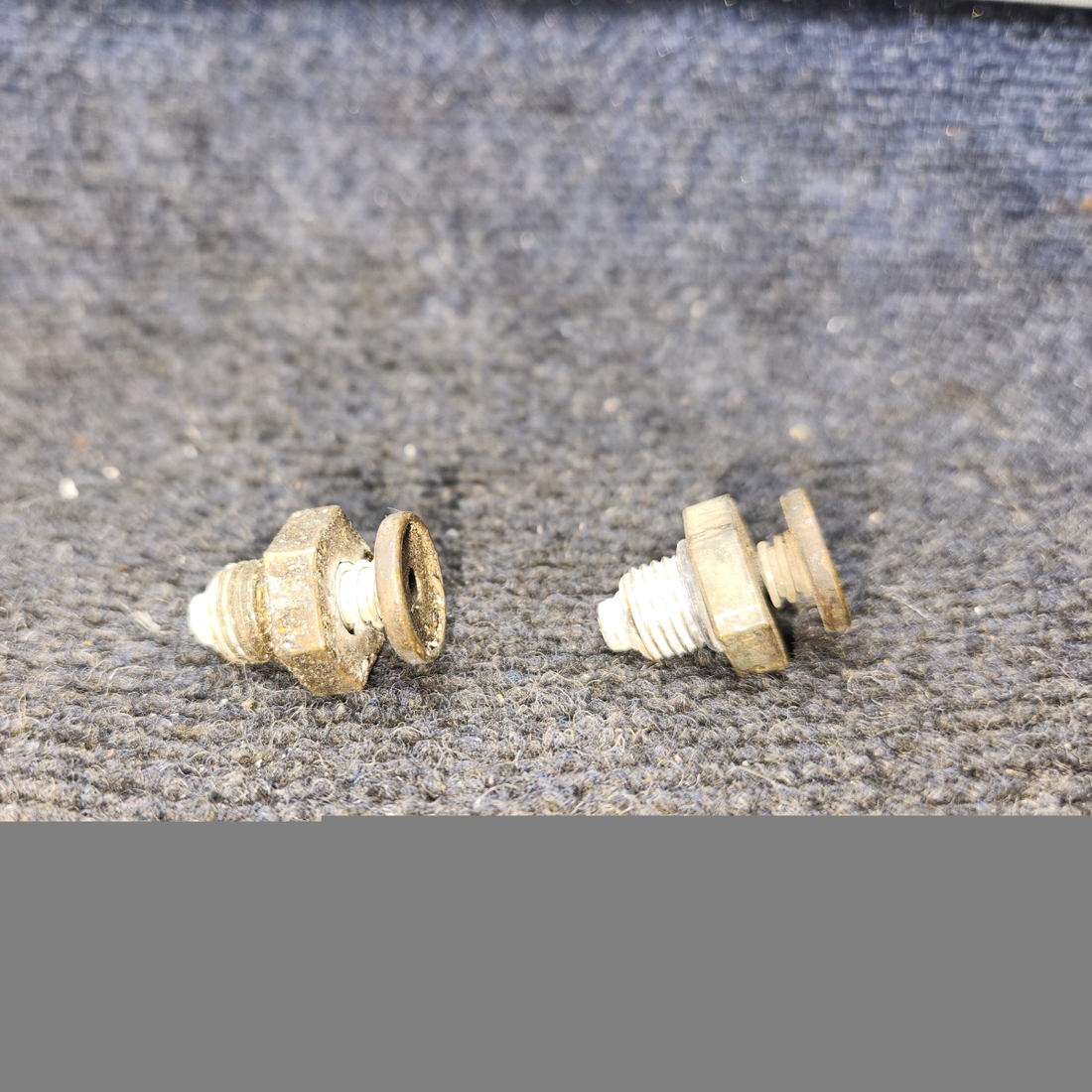 Used aircraft parts for sale, 0526001-2 Cessna 172 Fuel Drain Vave Set of 2