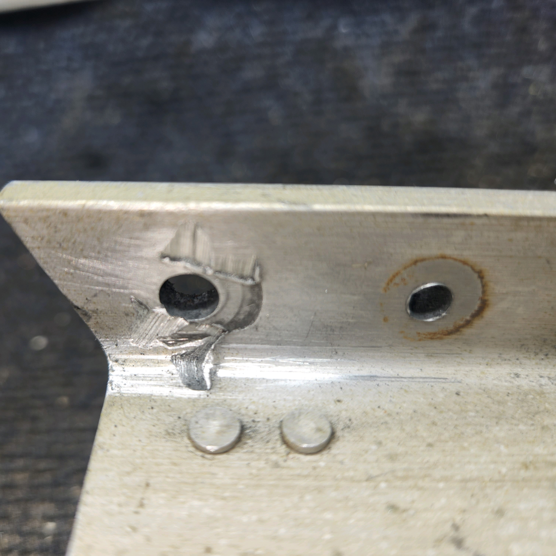 Used aircraft parts for sale, 0411899-1 cessna 150G Main Landing Gear Stiffener Support – LH