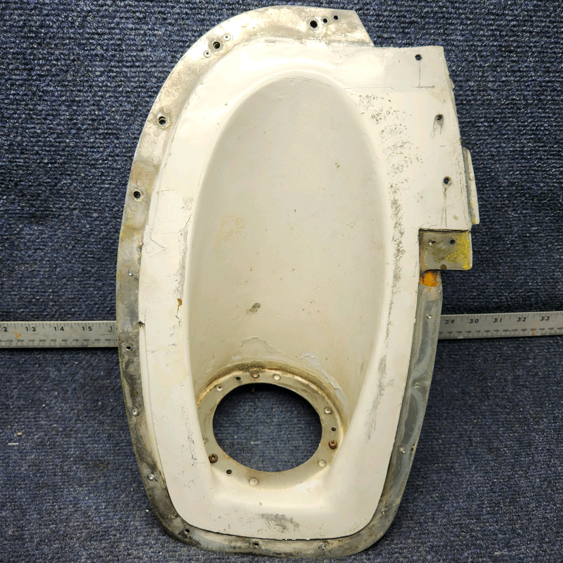 Used aircraft parts for sale, 2452006-22 CESSNA C172RG LANDING LIGHT HOUSING ASSEMBLY RH