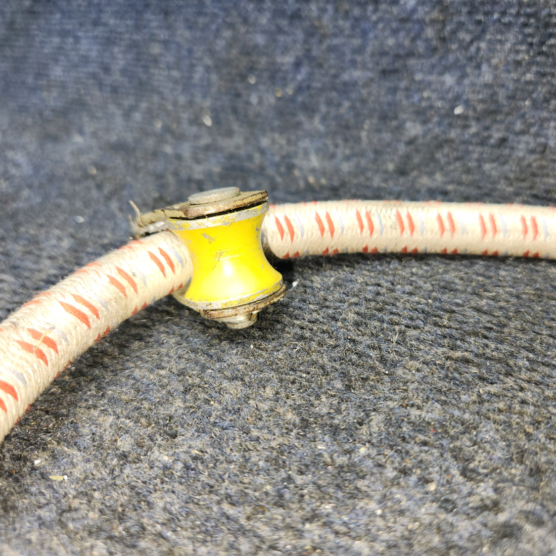 Used aircraft parts for sale, 20845-000 /  18081-000 / 31322-07 PIPER PA-24-250 Bungee - Roller - Bracker.