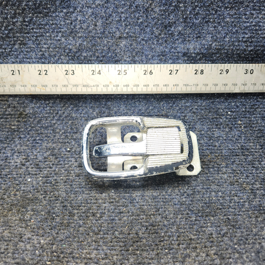 Used aircraft parts for sale, 459-441, 464-048 Piper PA28-140 Cabin Door Handle w/ Escutcheon Assy