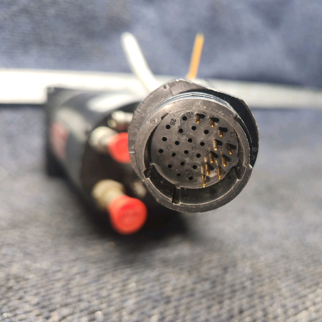 Used aircraft parts for sale, 52D267 Century Flight Systems 1U367 Piper PA28RT-201 Attitude Gyro - Cable cut