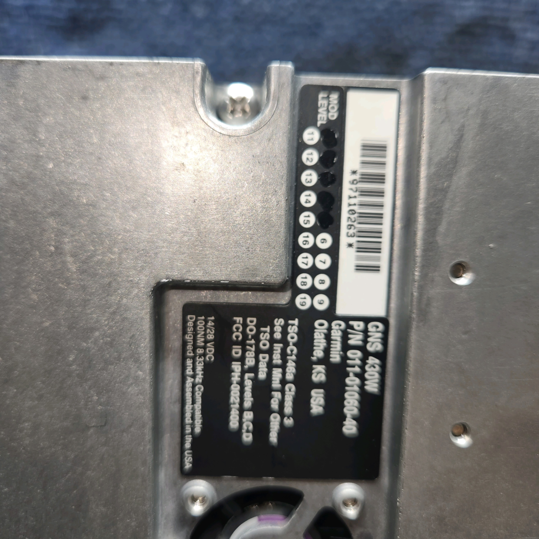 Used aircraft parts for sale, 011-01060-40 Garmin GNS 430W Cessna 172E WAAS GPS/COM/NAV With Tray and Connectors