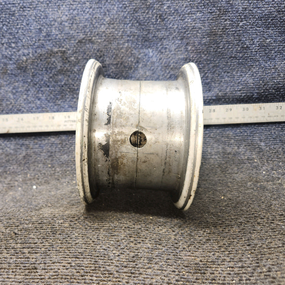 Used aircraft parts for sale, 1241156-12 CFP 40-77 cessna 172N Wheel Assembly 5.00x5