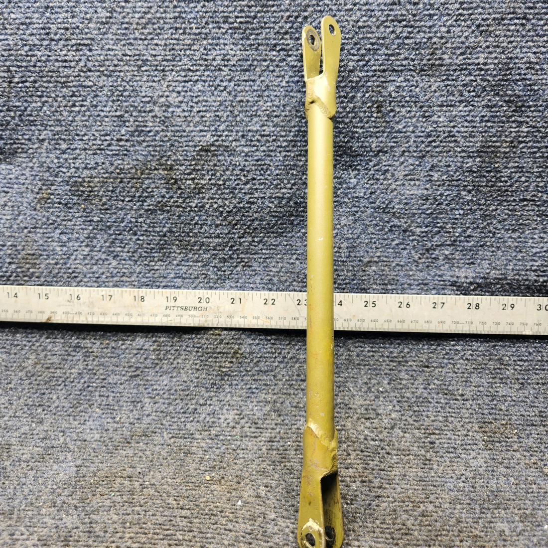 Used aircraft parts for sale, 2413057-1 Cessna 172RG Bellcrank To control Elevator