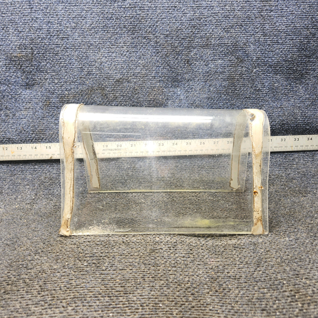 Used aircraft parts for sale, 0722100-4 Cessna 182G Landing Light Window Lens