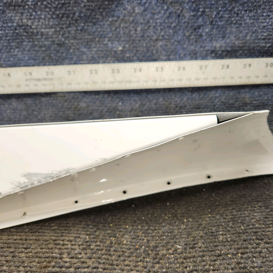 Used aircraft parts for sale, 0512153-7 Cessna 172E LH Wing Fillet