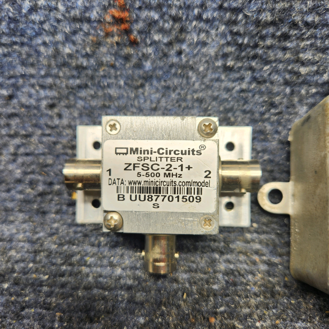 Used aircraft parts for sale, ZFSC-2-1 and AD-9 Beechcraft F33A MINI-CIRCUITS SPLITTER AND ANTENNA  COUPLER SET