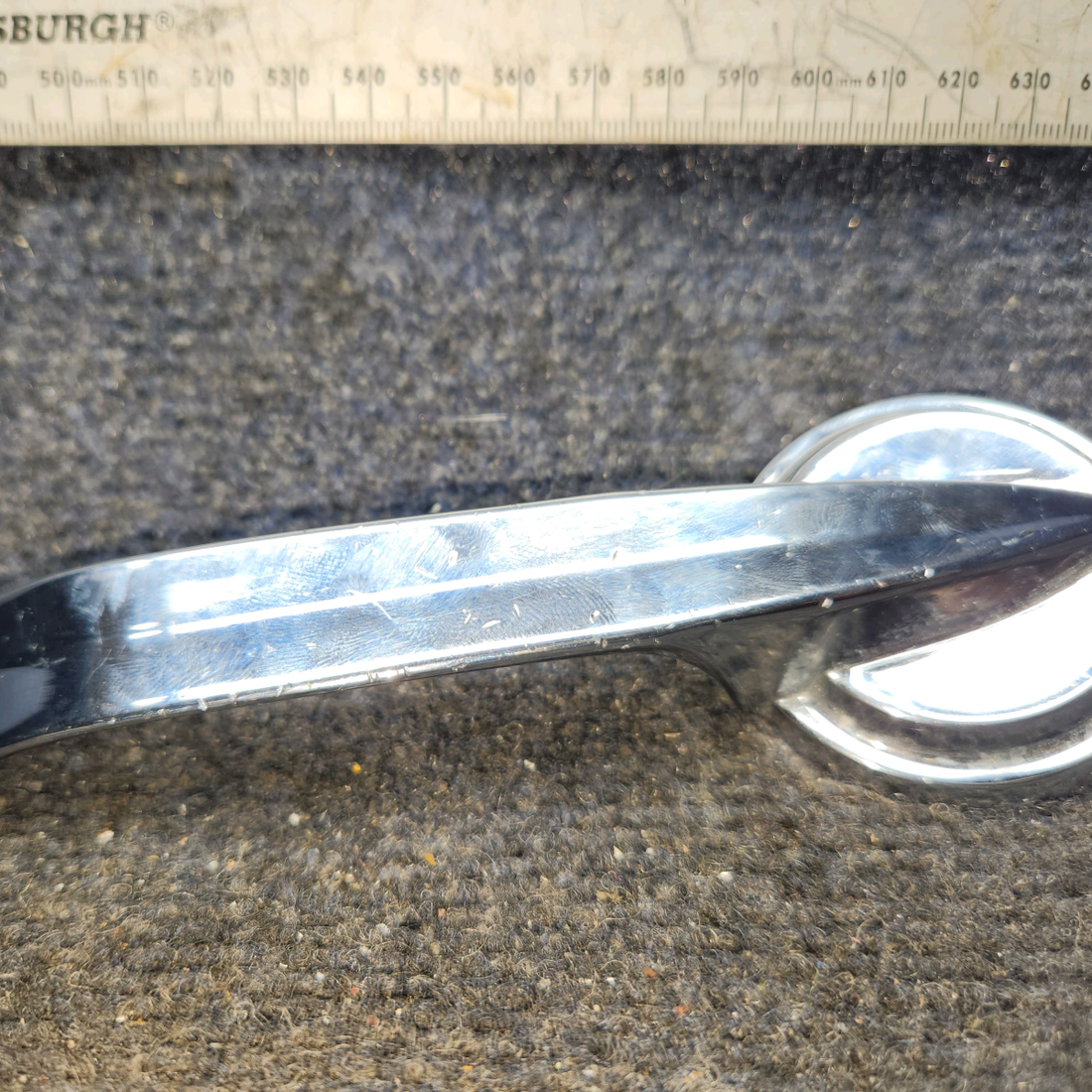 Used aircraft parts for sale, 0711027-1 Cessna 172 Inside Cabin Door Handle LH or RH