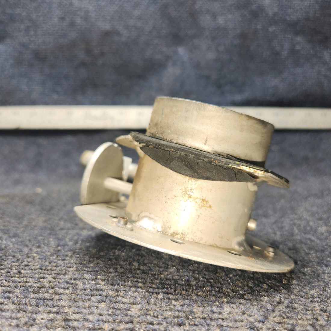 Used aircraft parts for sale, 68416-001 Piper PA28-140 Cabin Air Vent Valve Assy Forward RH