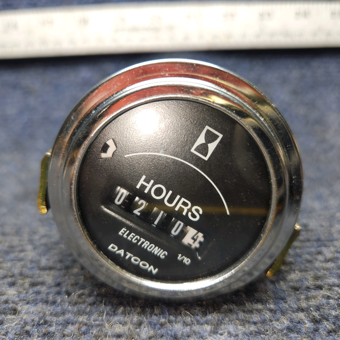 Used aircraft parts for sale, 876 Beechcraft A24R Datcon Hour Meter  12/24 VDC TT 210.4