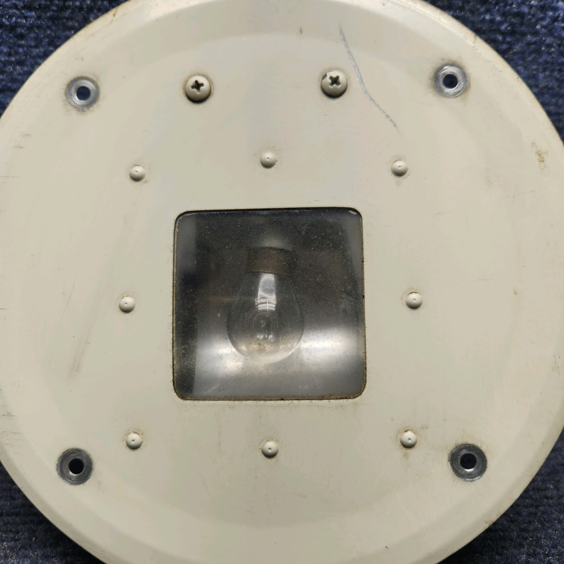 Used aircraft parts for sale, 0521101-2 CESSNA 172K COURTESY LIGHT ASSEMBLY
