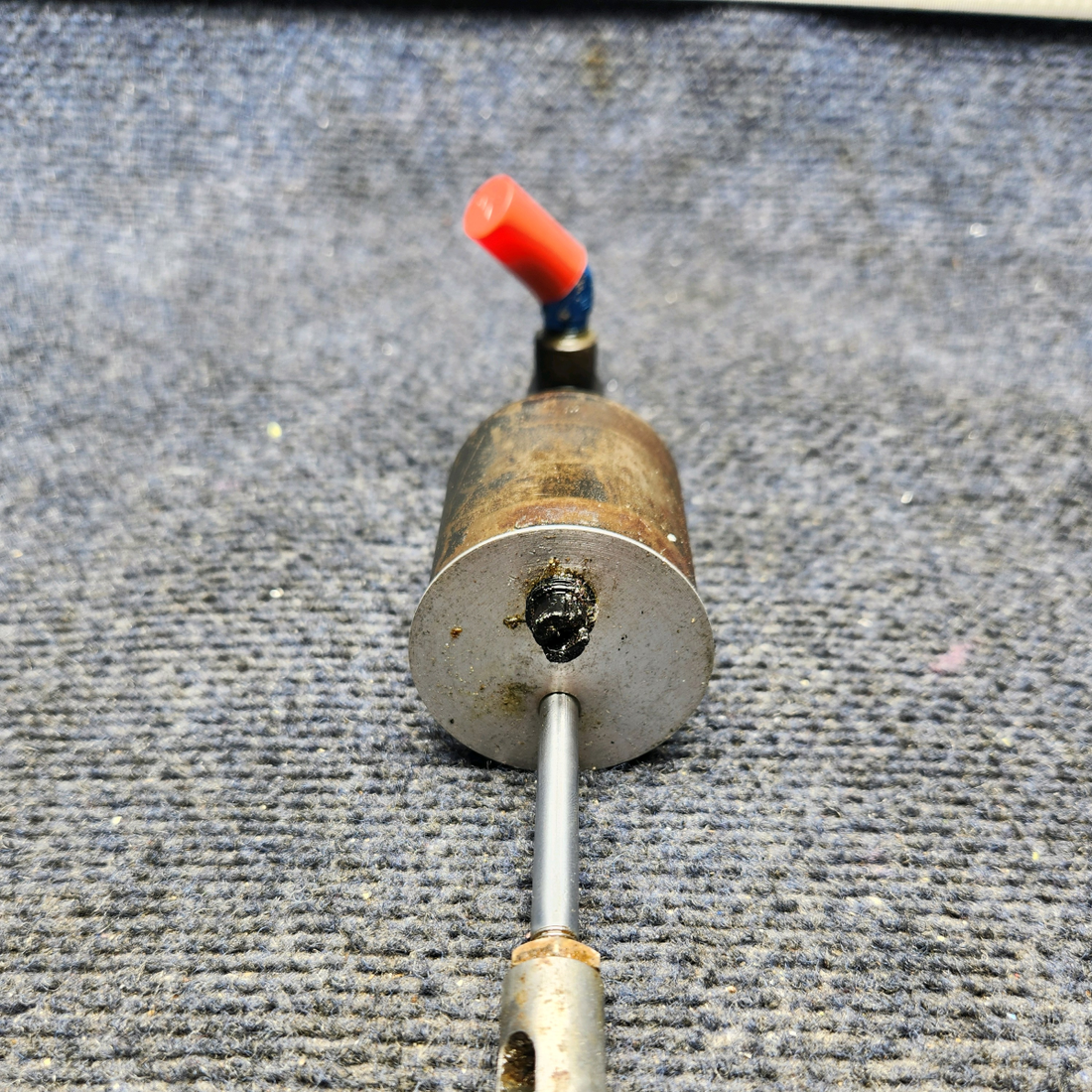 Used aircraft parts for sale, 169-380006 Beechcraft A23A Musketeer Custom III MASTER BRAKE CYLINDER
