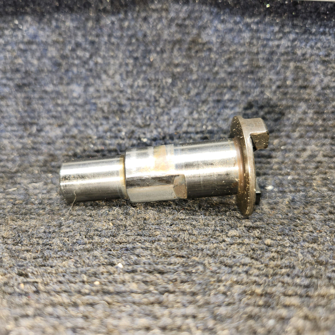 Used aircraft parts for sale, 61174 PIPER PA28-140 Shaft Oil Pump Drive
