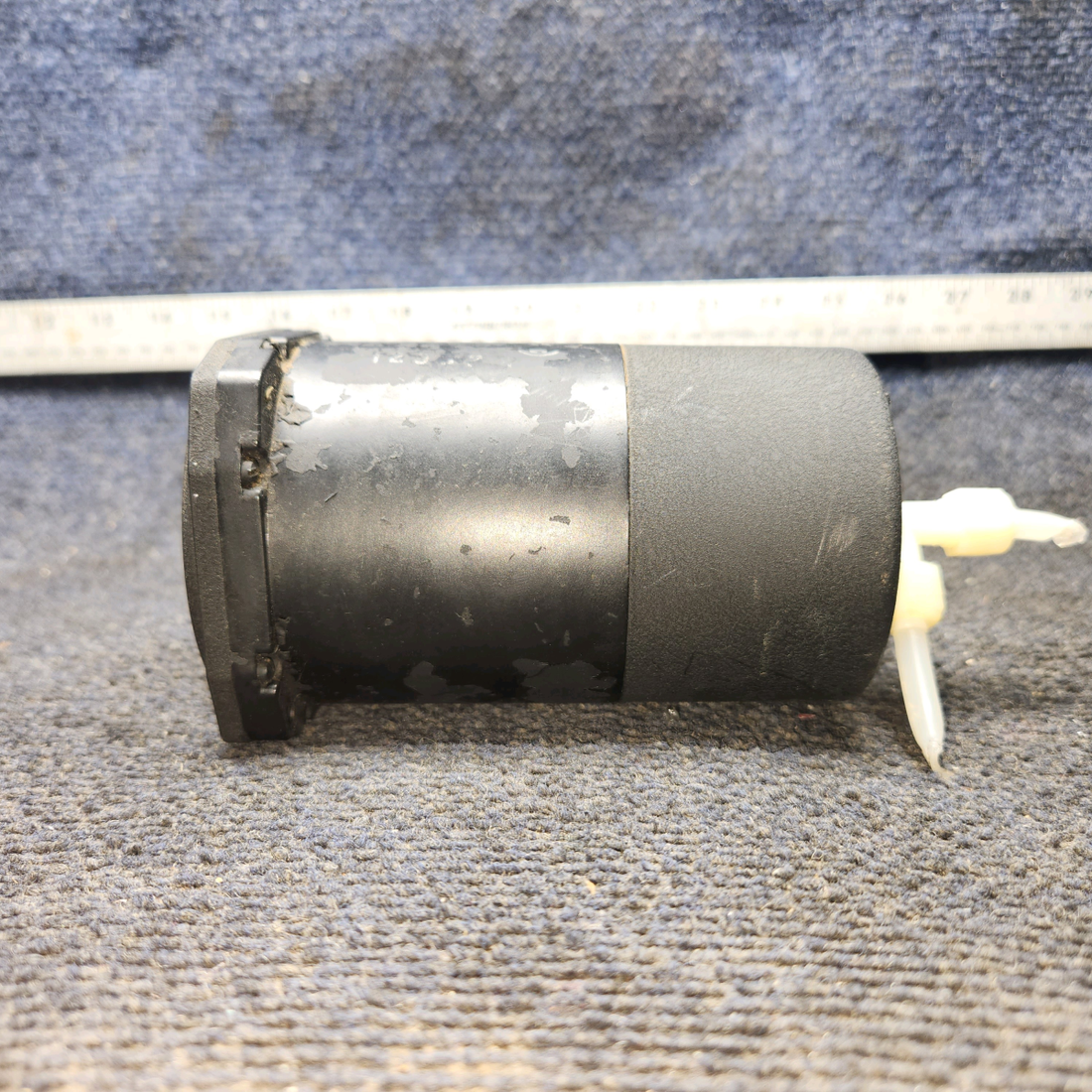 Used aircraft parts for sale, 1648-6U-A6-1 Bendix Beechcraft 35-33 Vertical Speed Indicator