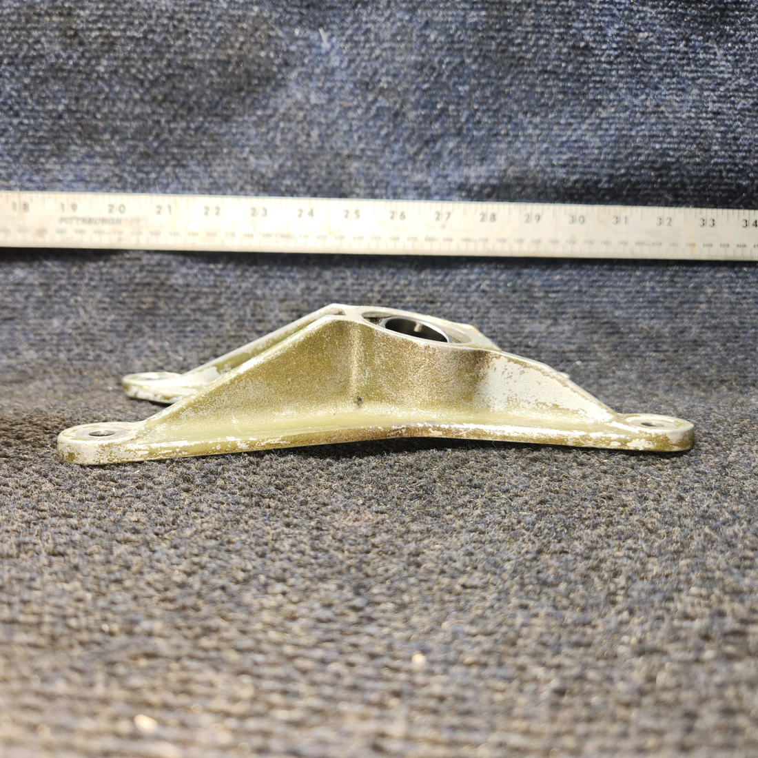 Used aircraft parts for sale, 67040-014 Piper PA32RT-300 Trunnion Fitting - LH Forward
