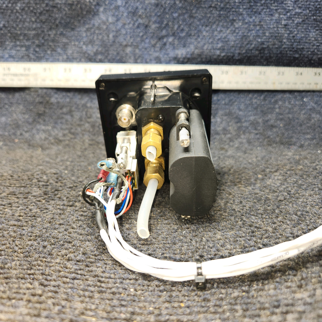 Used aircraft parts for sale, 011-03809-00 Garmin G5 Cessna 172E Primary Attitude Display W/ Connector With GAD 13 & Probe