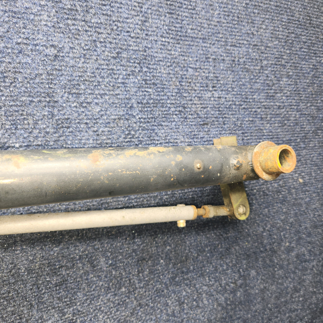Used aircraft parts for sale, 602104-502 American Gruman A1A CONTROL COLUMN DUAL CONTROL
