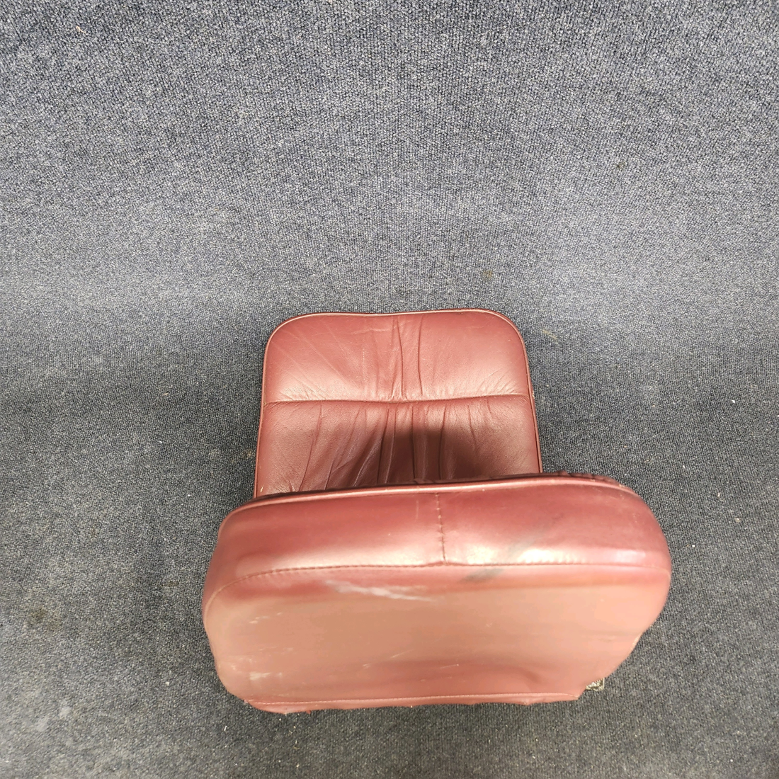 Used aircraft parts for sale, 96827-034 Piper PA32RT-300 PASSENGER SEAT CENTER RH REAR FACING