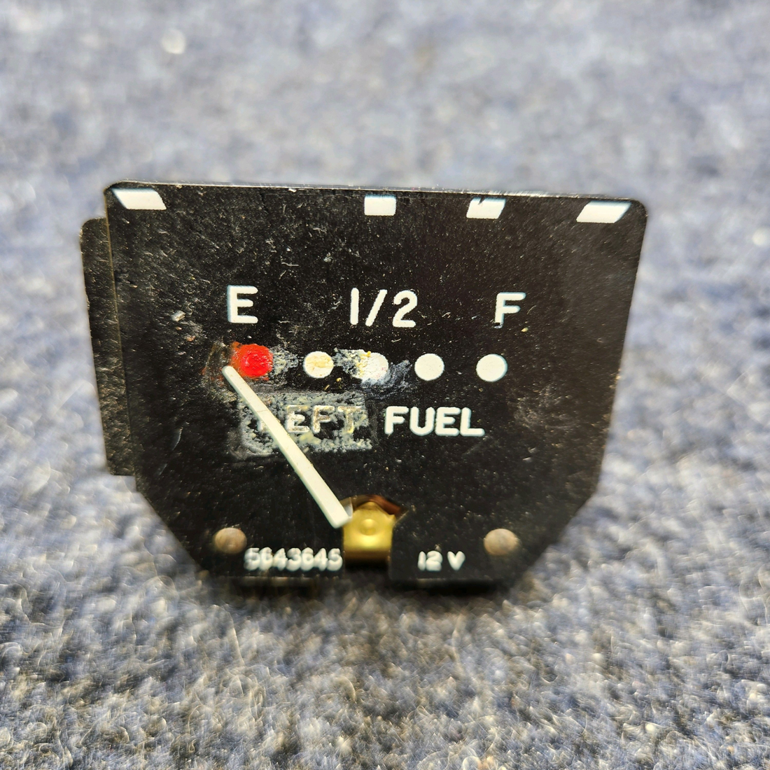 Used aircraft parts for sale, 5643645 BEECHCRAFT F35 STEWART-WARNER FUEL GAUGE INDICATOR 12 VOLTS
