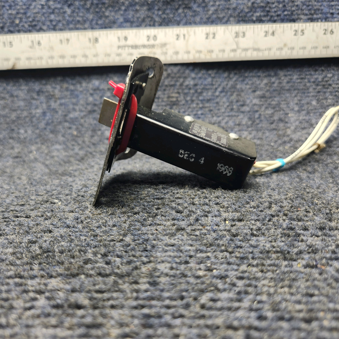 Used aircraft parts for sale, 151-4 Beechcraft A24R Safe-Flight Lift Detector