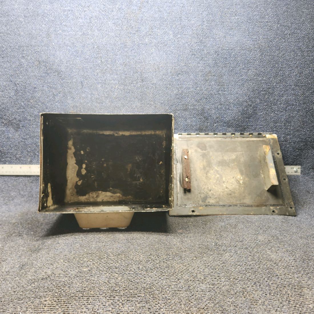 Used aircraft parts for sale, 002-400001-53 BEECHCRAFT 95-55B Fuselage Battery Box Assembly with Lid