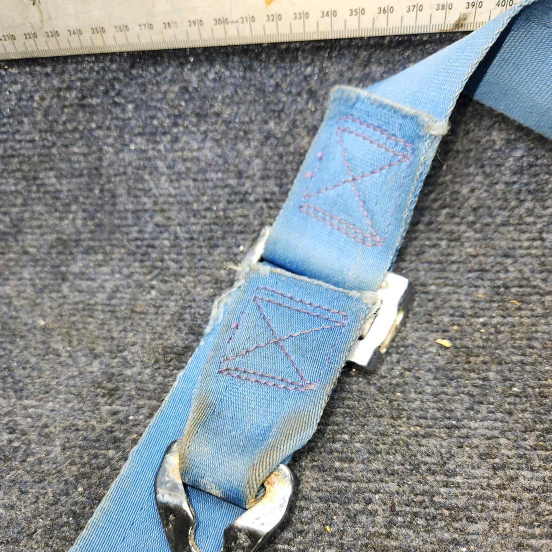 Used aircraft parts for sale, S-2275-JJ-3 / S-1746-JJ-42 CESSNA 172K Seatbelt Assembly LH or RH w Shoulder Strap and Fastener "SEE PHOTOS" BLUE