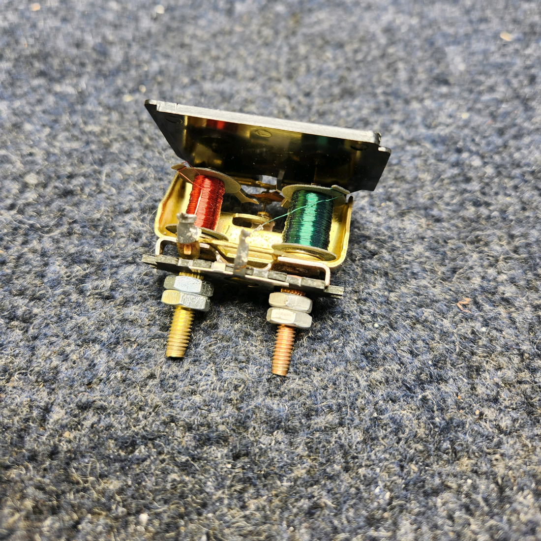 Used aircraft parts for sale, 1514244 BEECHCRAFT F35 CYLINDER HEAD TEMP GAUGE INDICATOR 12 VOLTS