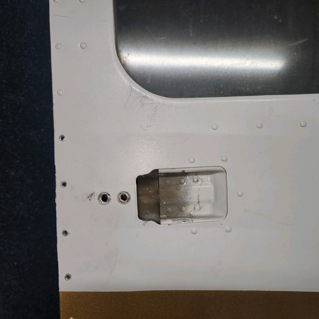 Used aircraft parts for sale, 0511460-2 Cessna 172 Cabin Door -  RH