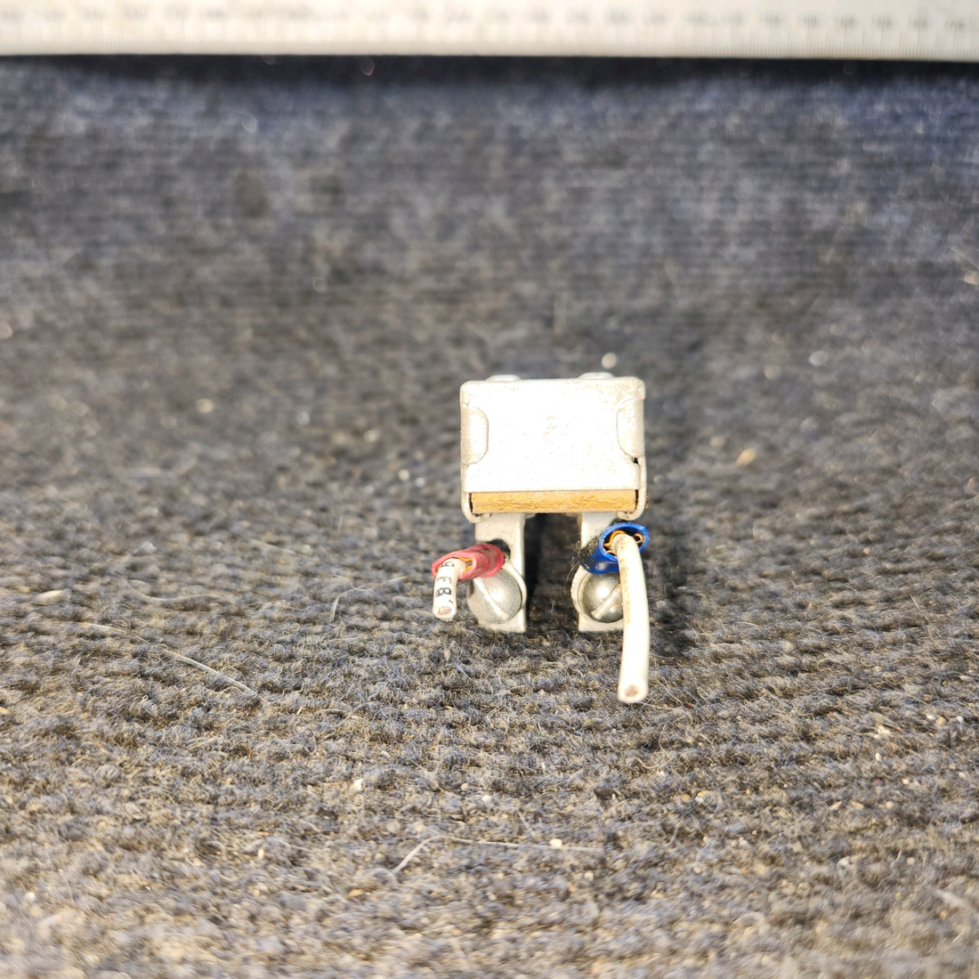 Used aircraft parts for sale, 0713026-4 cessna 172k Pitot Switch Knob Assembly