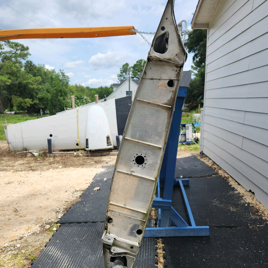 Used aircraft parts for sale, 0722182-4 Cessna year 1971 182P WING STRUCTURE LONG RANGE RH HORTON STOOL KIT INCLUDE LH HORTON STOOL KIT