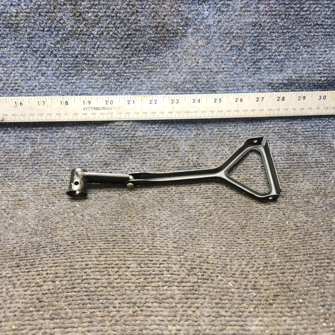 Used aircraft parts for sale, 0411564, 0411563 cessna 172N Dual Control Pedal Link with Bellcrank