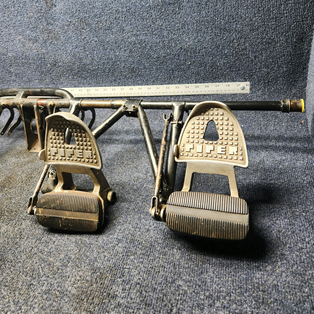 Used aircraft parts for sale, 63464-005 Piper PA32RT-300 RUDDER PEDAL BAR ASSEMBLY NO MASTER CYLINDER INCLUDE