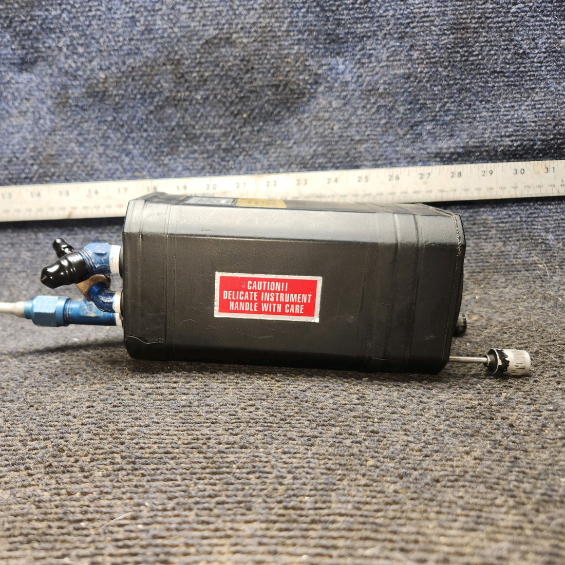 Used aircraft parts for sale, 1U262-007-40 Sigma Tek 4000-HR2 cessna 172k Directional Gyro