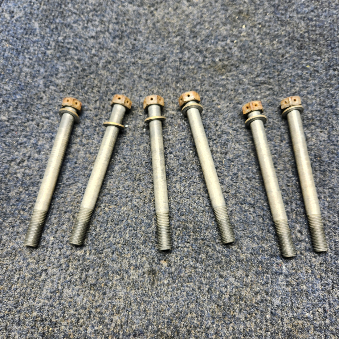 Used aircraft parts for sale, Propeller Bolts Piper  [part_model] PIPER PA28-140 PA28-140 PROPELLER BOLTS (SET OF 6)